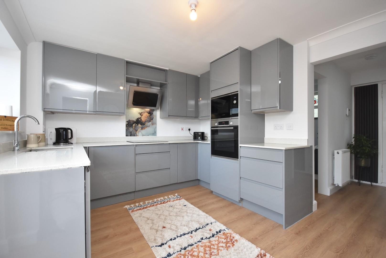 34 Castle Avenue, Penarth, CF64 3QS